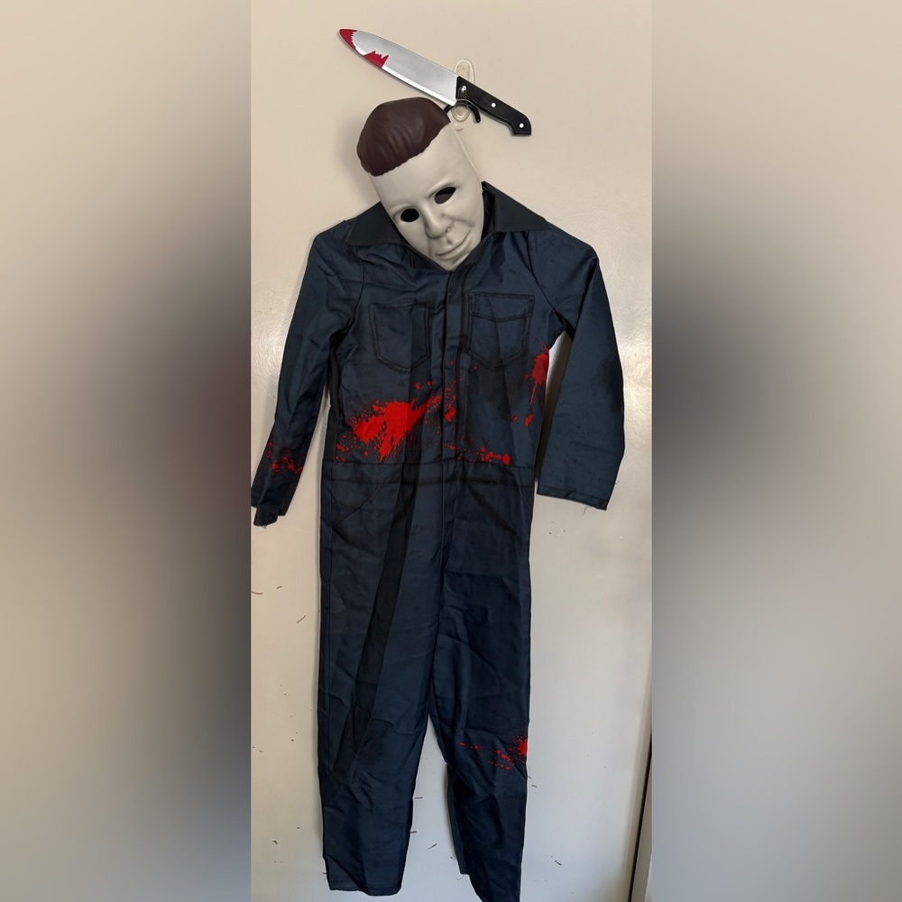 Michael Myers Halloween Costume with Mask and Knife